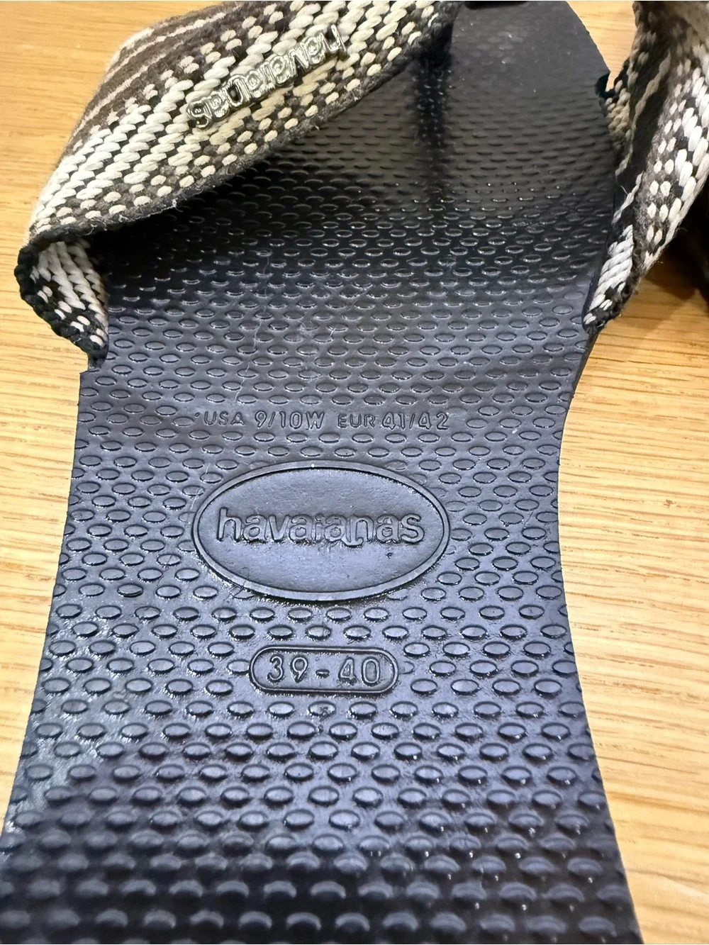 Havaianas You St. Tropez Fita Sandal Black Woven Thong Flip Flops size 9/10